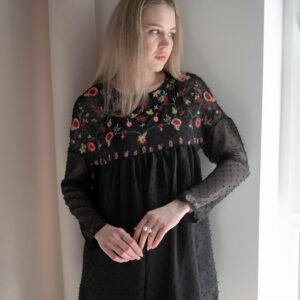 Сукня міні жіноча з вишивкою чорна